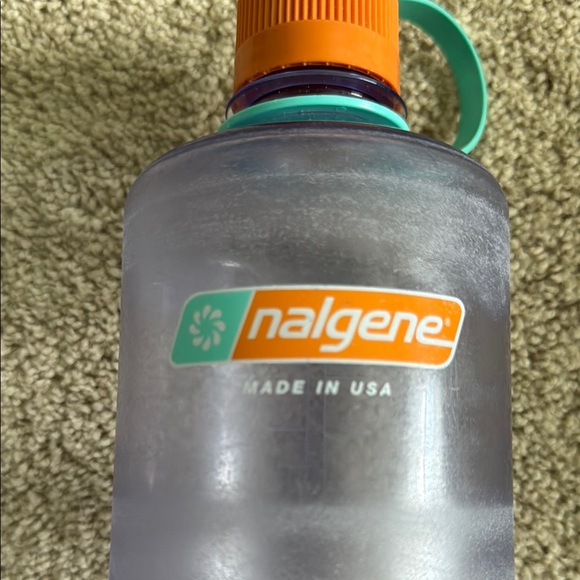 Nalgene purple small mouth Water Bottle with Orange Cap 1L / 32 ounces - Picture 2 of 3